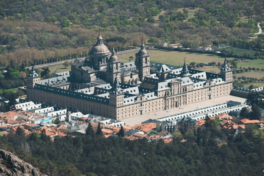 Vista aérea de El Escorial y su entorno